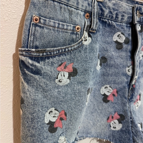 Disney Aeropostale Mickey & Friends Women's Denim Cut Off Shorts 10 Blue - Picture 5 of 10